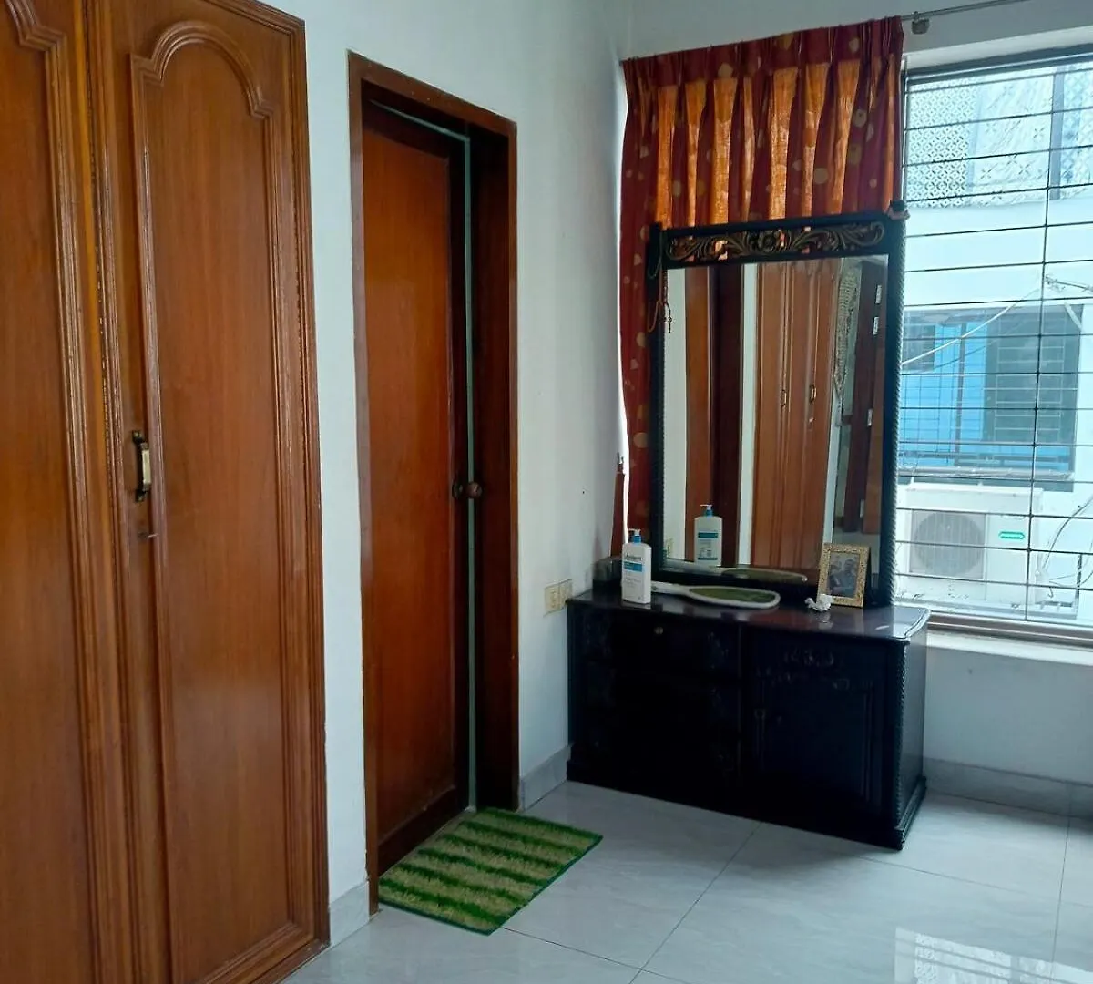Luxury 3 Bed Apartment Dhaka 0*,